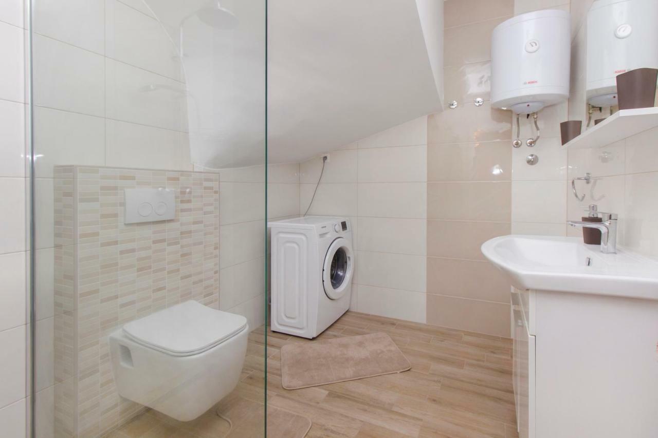 Apartmani Gabriella Vodice Bilik gambar