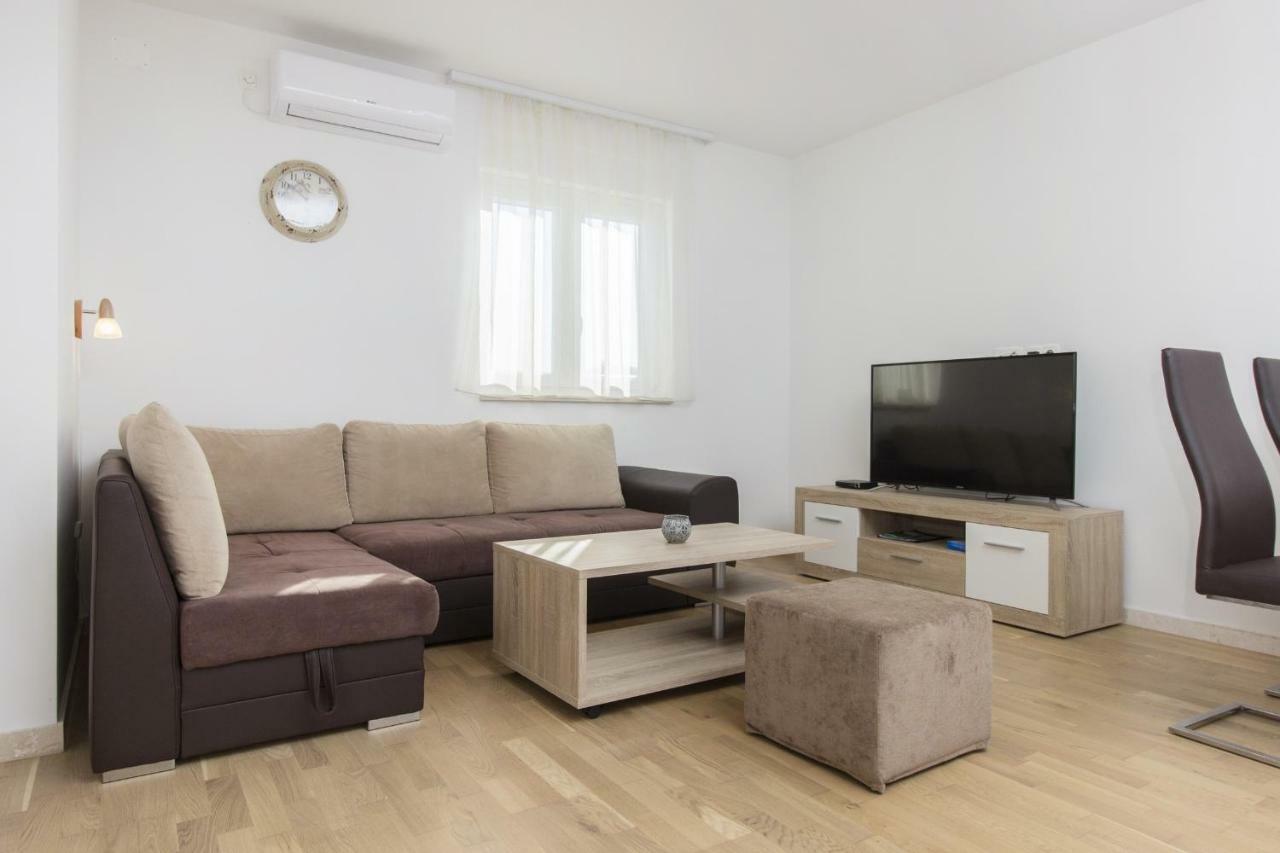 Apartmani Gabriella Vodice Luaran gambar