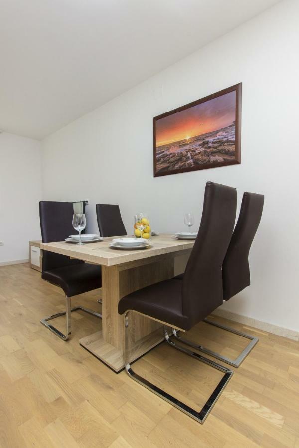 Apartmani Gabriella Vodice Luaran gambar
